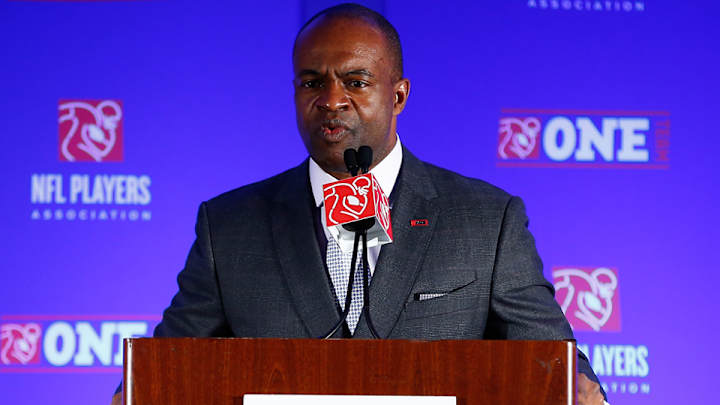 NFLPA to investigate NFL, Ravens in Ray Rice case NFLPA to investigate NFL, Ravens in Ray Rice case