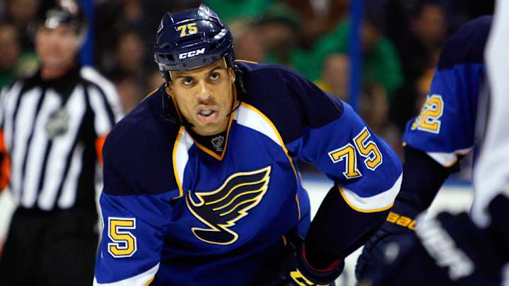 Blues' Ryan Reaves tweets his unhappiness with NHL 15 likeness Blues' Ryan Reaves tweets his unhappiness with NHL 15 likeness