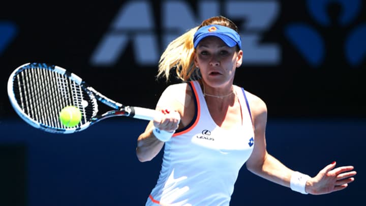 Agnieszka Radwanska dazzles in quarterfinal win over Victoria Azarenka