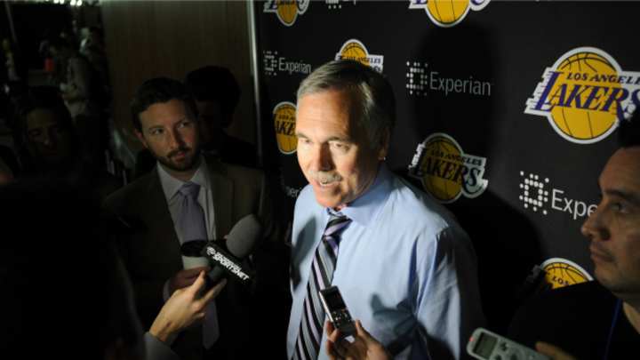 Report: Lakers 'leaning toward' firing Mike D'Antoni after season