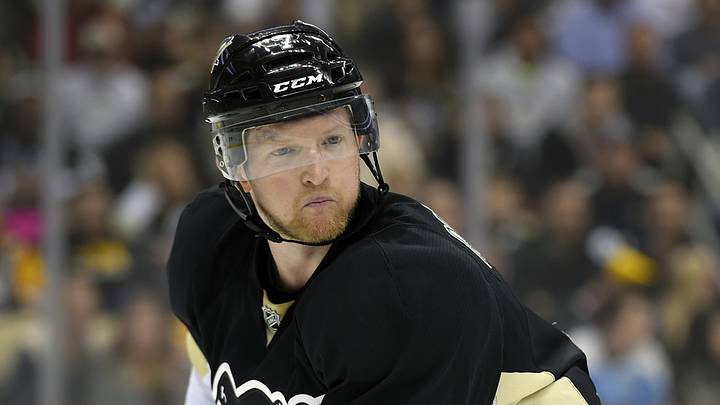 Agent: Penguins D Paul Martin open to contract talks with team Agent: Penguins D Paul Martin open to contract talks with team