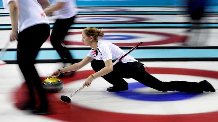 Fast starts for Sweden, Canada in women's curling Fast starts for Sweden, Canada in women's curling