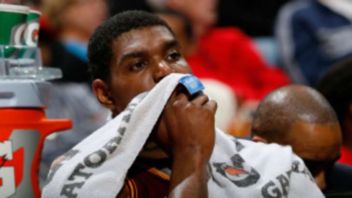 Andrew Bynum draws interest from eight teams