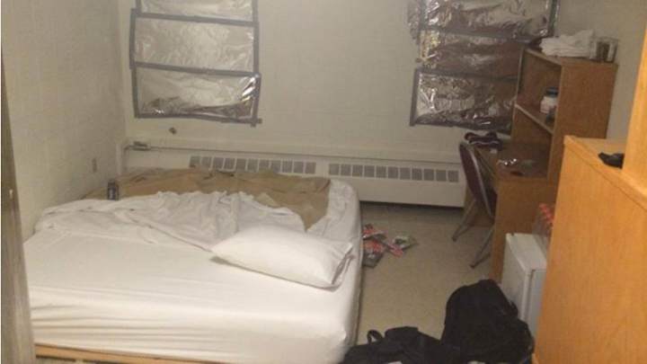 Bears CB Peanut Tillman's training camp dorm room is not very nice