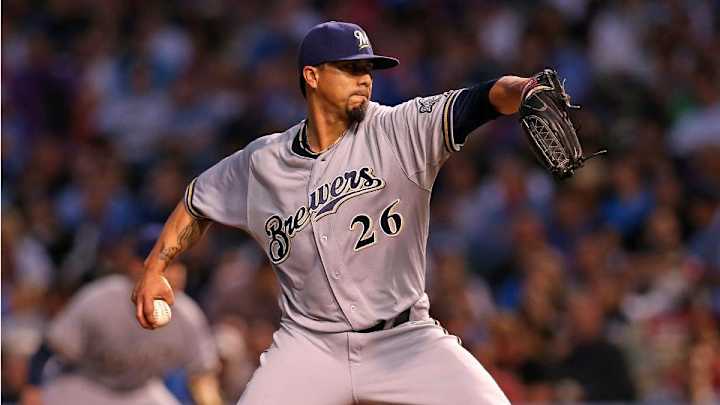 Brewers' Kyle Lohse to miss start with sprained right ankle