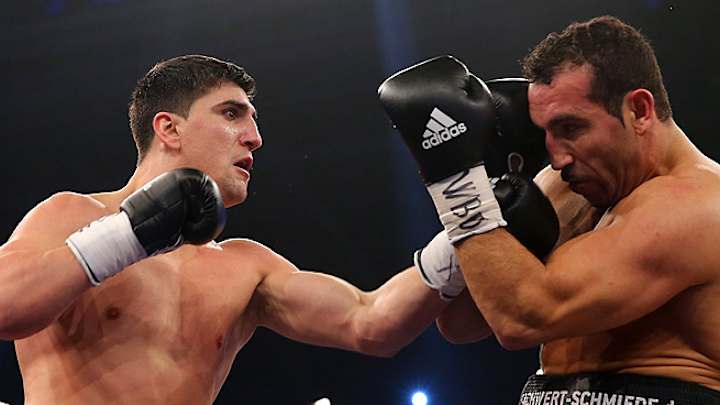 Marco Huck tops Firat Arslan, retains WBO cruiserweight title