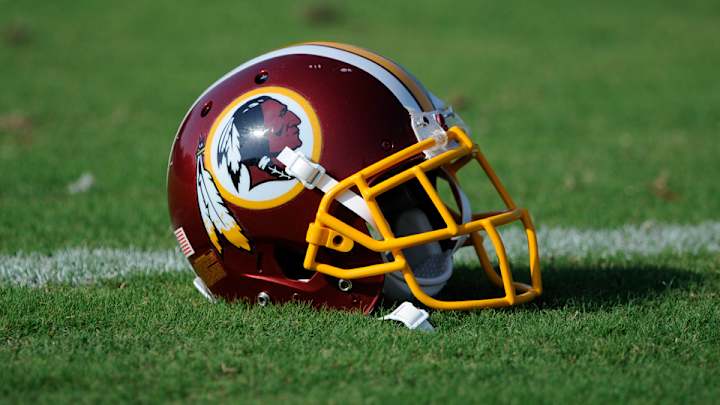 Blogger hired by Redskins quits two weeks after taking job