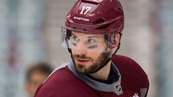 Canucks center Ryan Kesler out 'a couple of weeks' with knee injury Canucks center Ryan Kesler out 'a couple of weeks' with knee injury