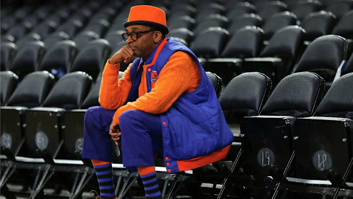 Phil Jackson: Spike Lee "doesn't know anything about basketball"
