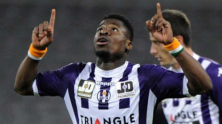 Serge Aurier to join PSG on loan