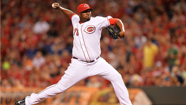 Unique Reds reliever makes Jumbo-sized debut in loss to Blue Jays