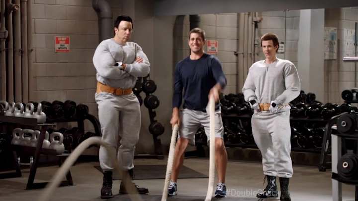 Aaron Rodgers gets pumped up by classic SNL characters Hans and Franz