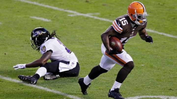 Report: Browns plan to void Davone Bess' guaranteed salary Report: Browns plan to void Davone Bess' guaranteed salary