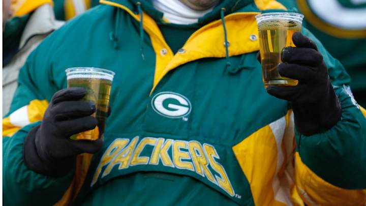 Packers to debut NFL's first self-serve beer machine