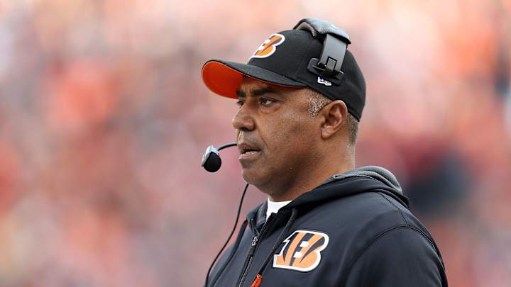 Bengals coach Marvin Lewis calls Johnny Manziel 'a midget'