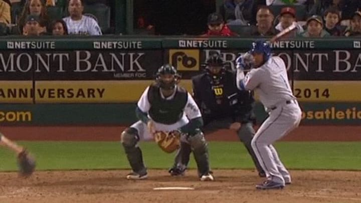 Watch: Elvis Andrus really commits to the hit and run