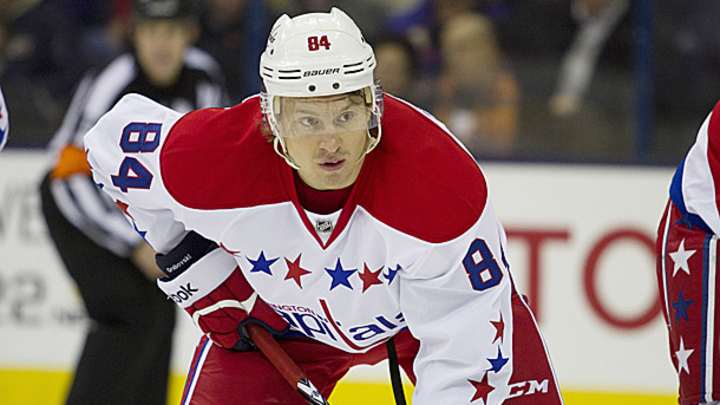 UFA center Mikhail Grabovski signs new deal...with soccer team