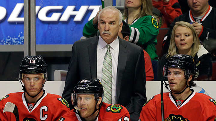 Chicago Blackhawks coach Joel Quenneville gets 700th win Chicago Blackhawks coach Joel Quenneville gets 700th win