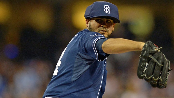 Padres' Torres 1st pitcher to wear protective cap
