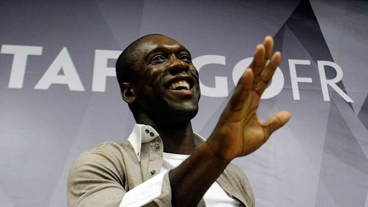 In first coaching role, Seedorf faces daunting task at Milan
