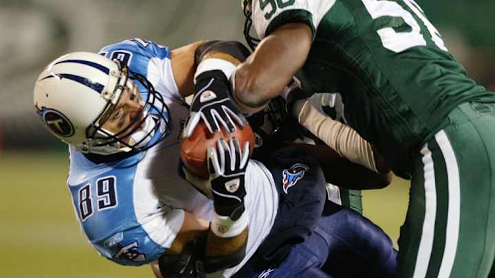 Former Titan Frank Wycheck criticizes concussion settlement terms