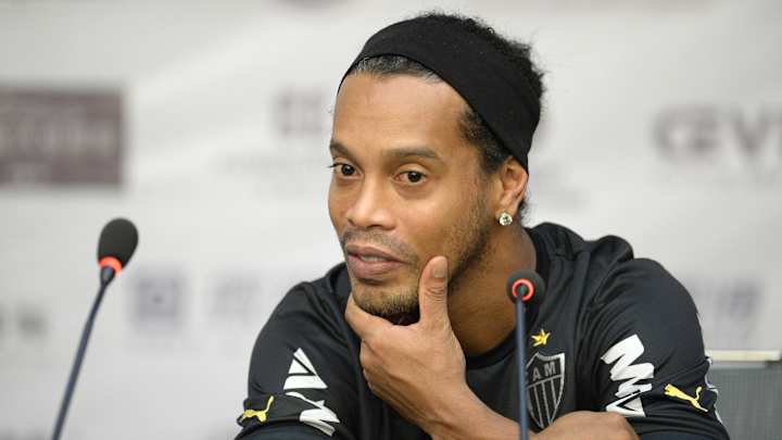 Report: Ronaldinho isn't going to Red Bulls, says club's sporting director