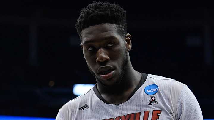 Skirmish breaks out in Louisville-Western Kentucky game