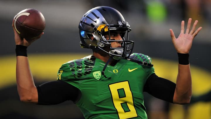 Oregon QB Marcus Mariota's only two classes this fall are golf and yoga