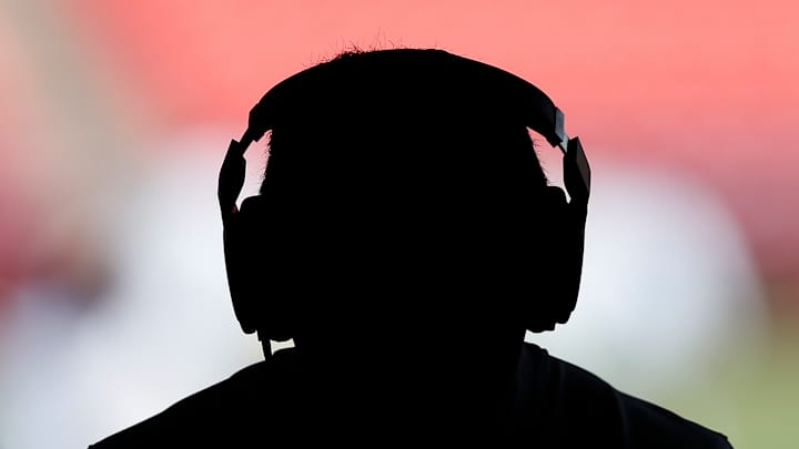 NFL players can no longer wear Beats by Dre headphones on camera NFL players can no longer wear Beats by Dre headphones on camera