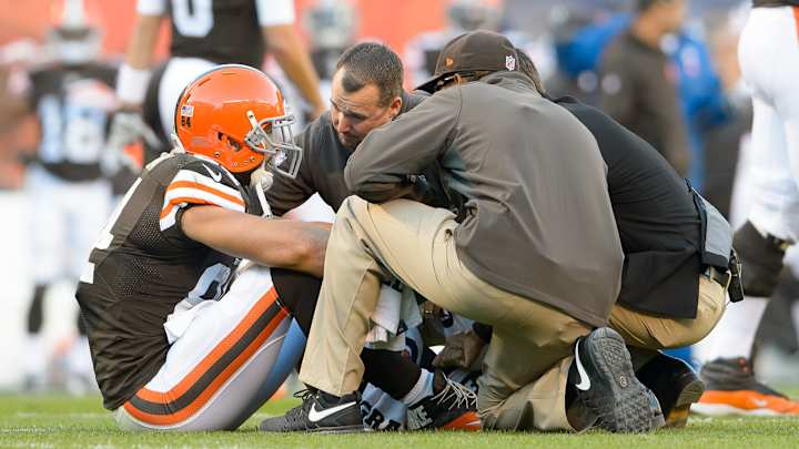 Browns TE Jordan Cameron (concussion) out vs. Buccaneers