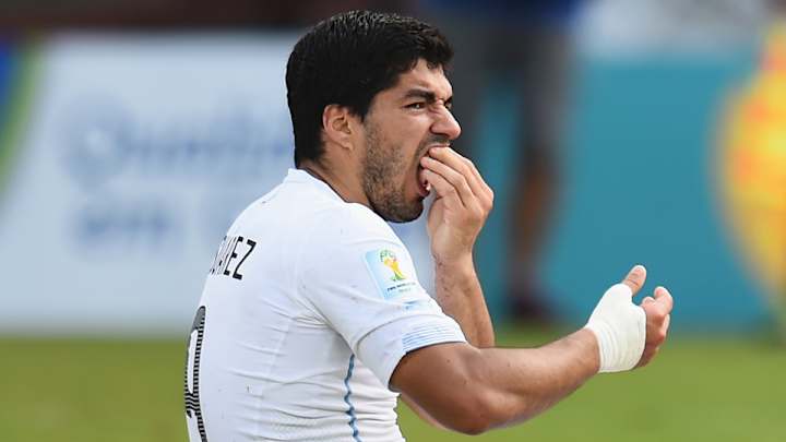 Gambling company: More than 150 in Europe bet on Suarez biting opponent