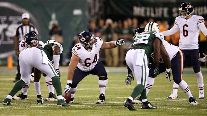 Bears place offensive lineman Brian de la Puente on injured reserve