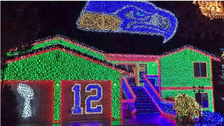 Watch: Seahawks fan has incredible Christmas light show