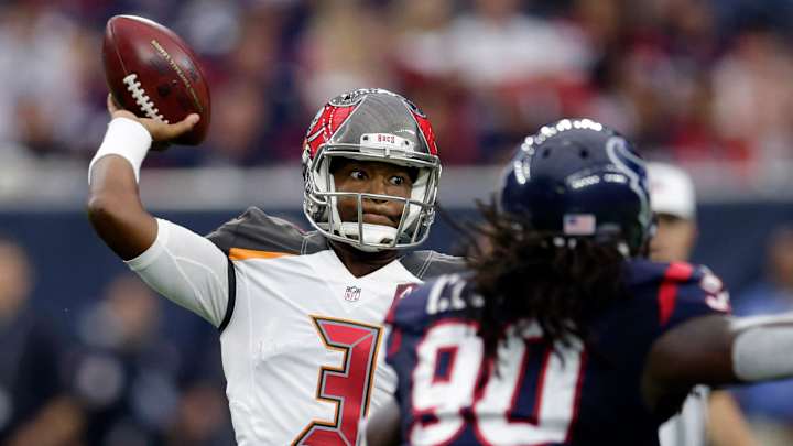 Last year's top pick Clowney still looking for 1st sack