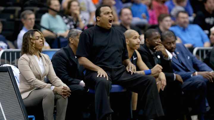 Georgia State coach has slightly modified chair for game vs. Xavier Georgia State coach has slightly modified chair for game vs. Xavier