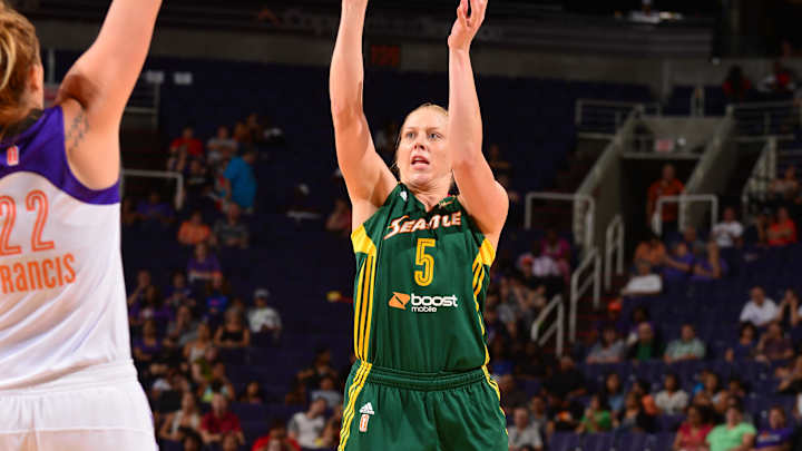 Mercury beat Storm for 9th straight time, 83-66