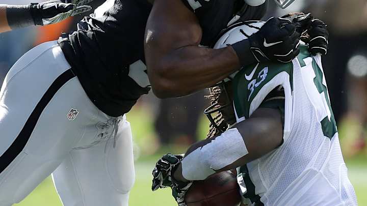 Raiders' Khalil Mack practices with no limitations