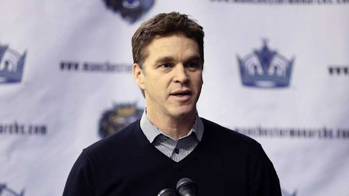 Kings to unveil statue of Hockey Hall of Famer Luc Robitaille Kings to unveil statue of Hockey Hall of Famer Luc Robitaille