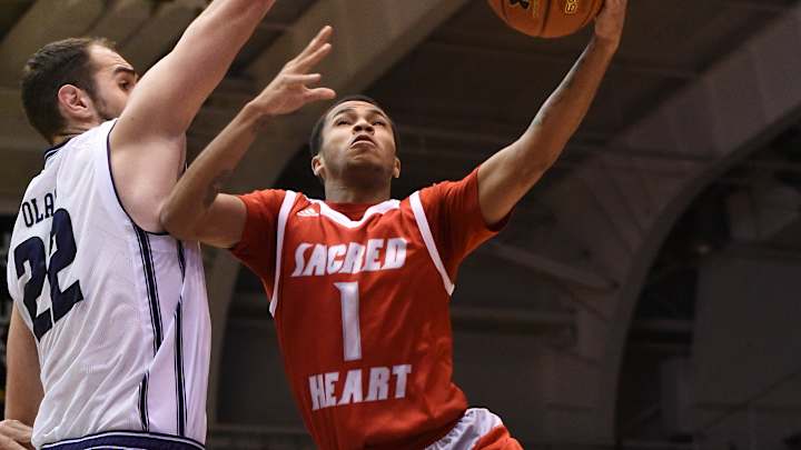 Northwestern beats Sacred Heart 103-67 for 8th straight win Northwestern beats Sacred Heart 103-67 for 8th straight win