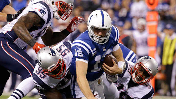 Brady, Patriots take advantage of botched play to beat Indy