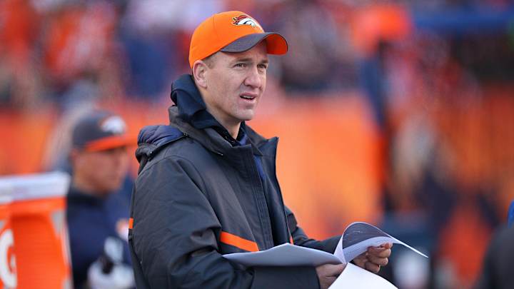 Peyton Manning misses practice with sore foot, ruled out vs Steelers