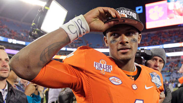 No. 1 Clemson celebrates playoff selection with pizza party