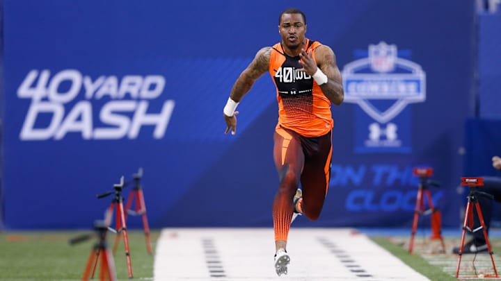 Report: Jaelen Strong has broken bone in wrist, denies he needs surgery