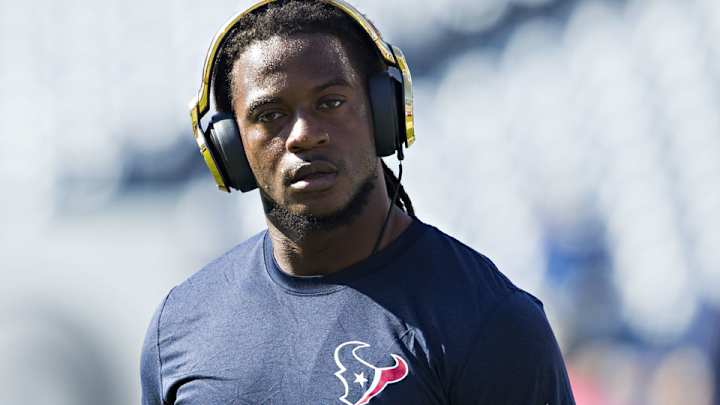 Texans aiming for Jadeveon Clowney to begin practicing on Aug. 17