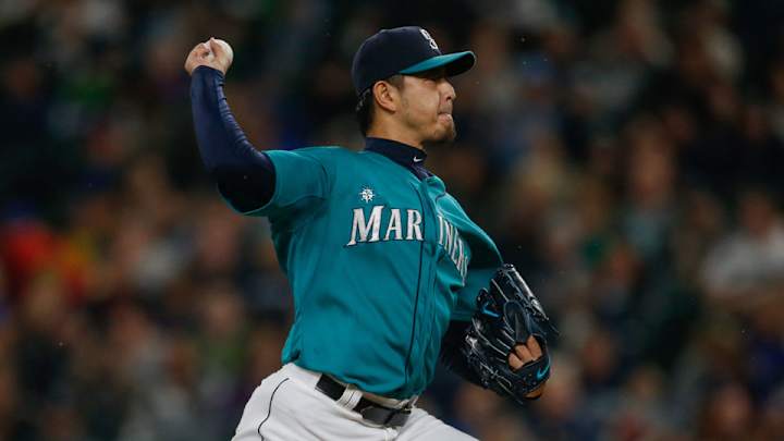 Mariners re-sign RHP Hisashi Iwakuma after failed Dodgers deal