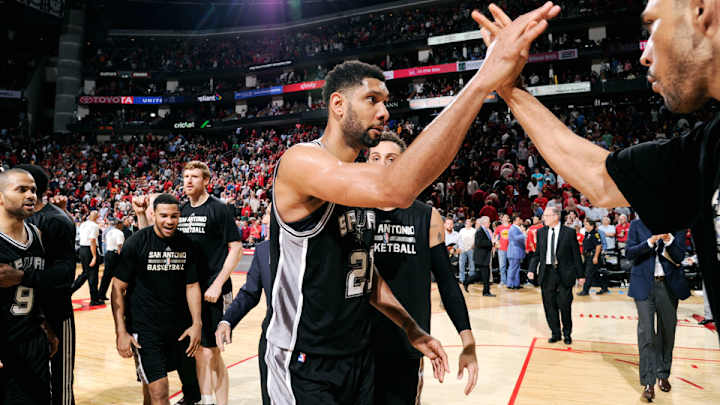 Duncan with 29 points, key block as Spurs send Rockets to sixth seed Duncan with 29 points, key block as Spurs send Rockets to sixth seed