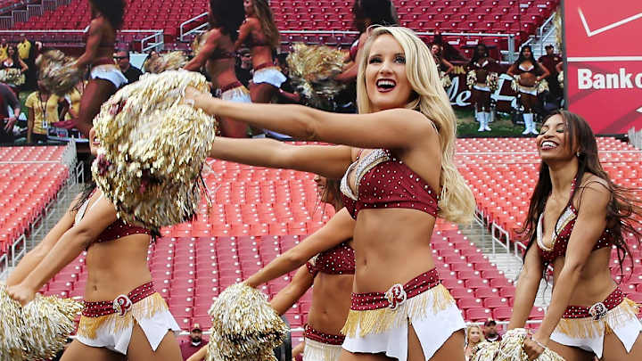 Cheerleader of the Week: Jade