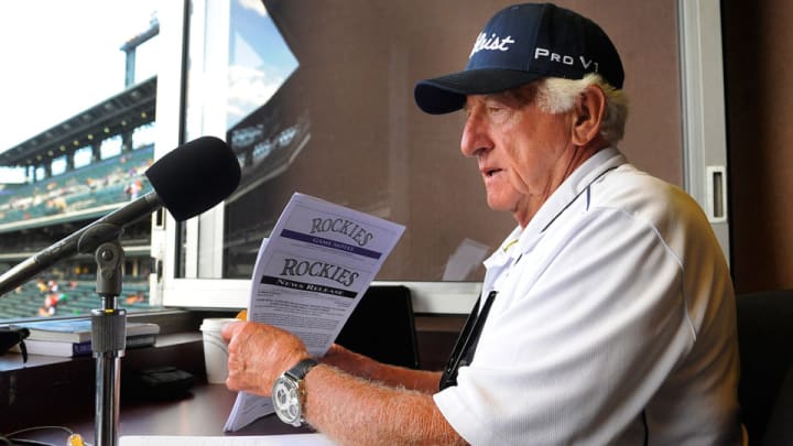 Brewers announcer Bob Uecker concussed during batting practice