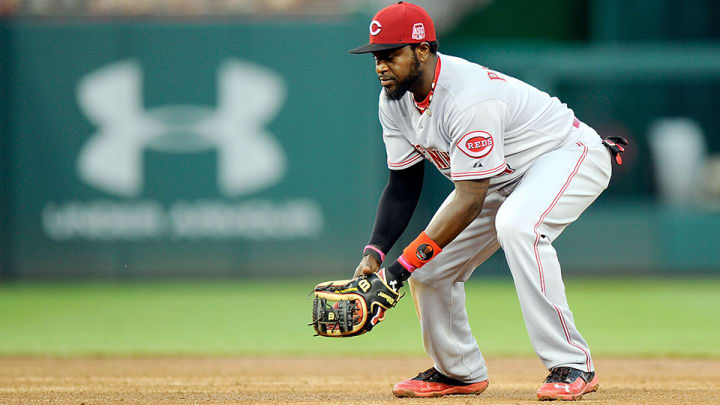Watch: Brandon Phillips’s behind-the-back flip gets Reds out of jam Watch: Brandon Phillips’s behind-the-back flip gets Reds out of jam