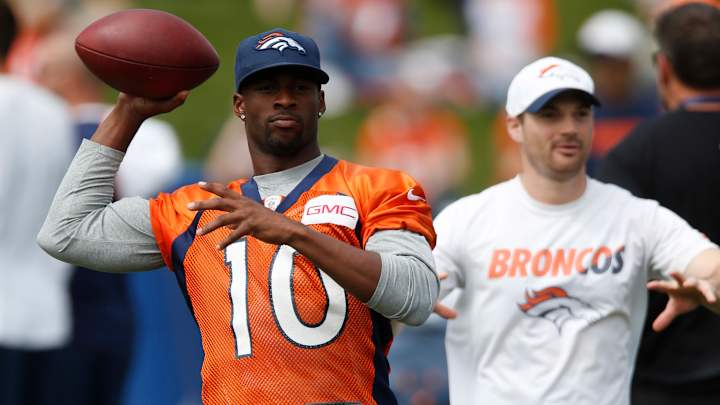 Sanders missing second straight summer of work Sanders missing second straight summer of work